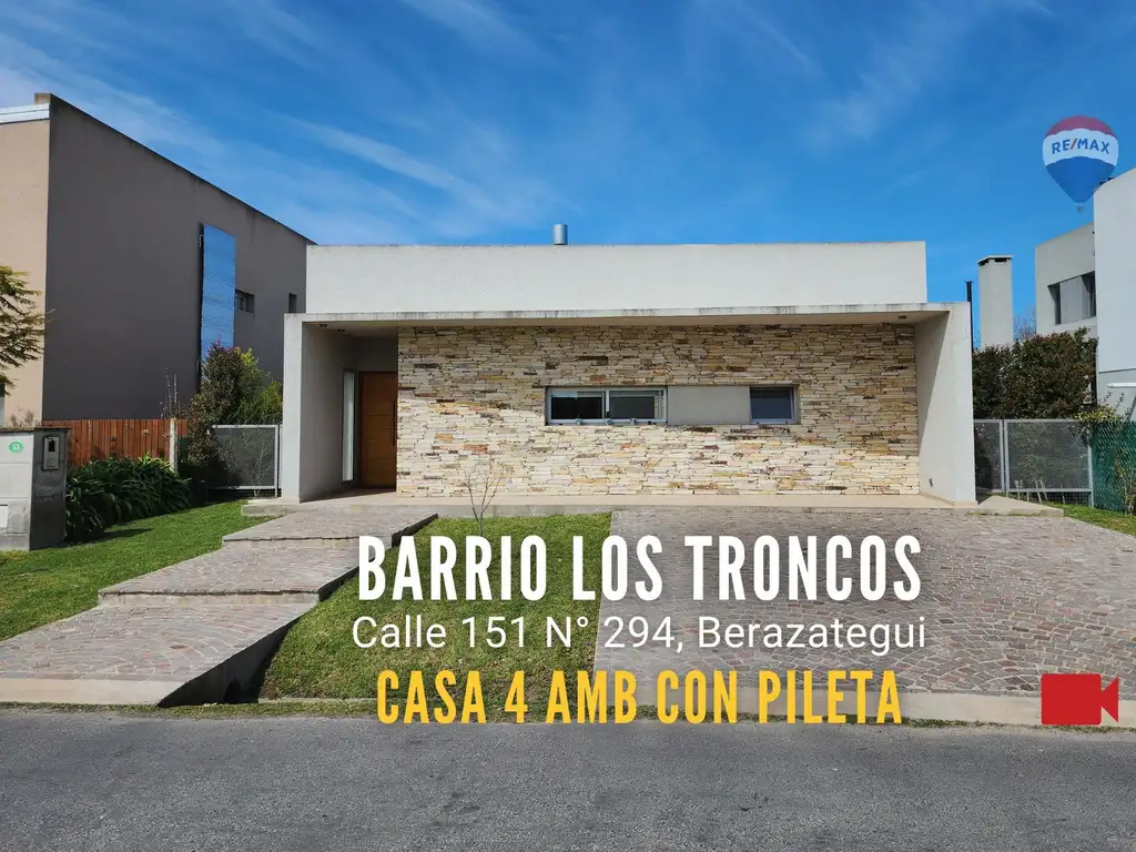 VENTA CASA 4 AMBIENTES EN LOS TRONCOS BERAZATEGUI