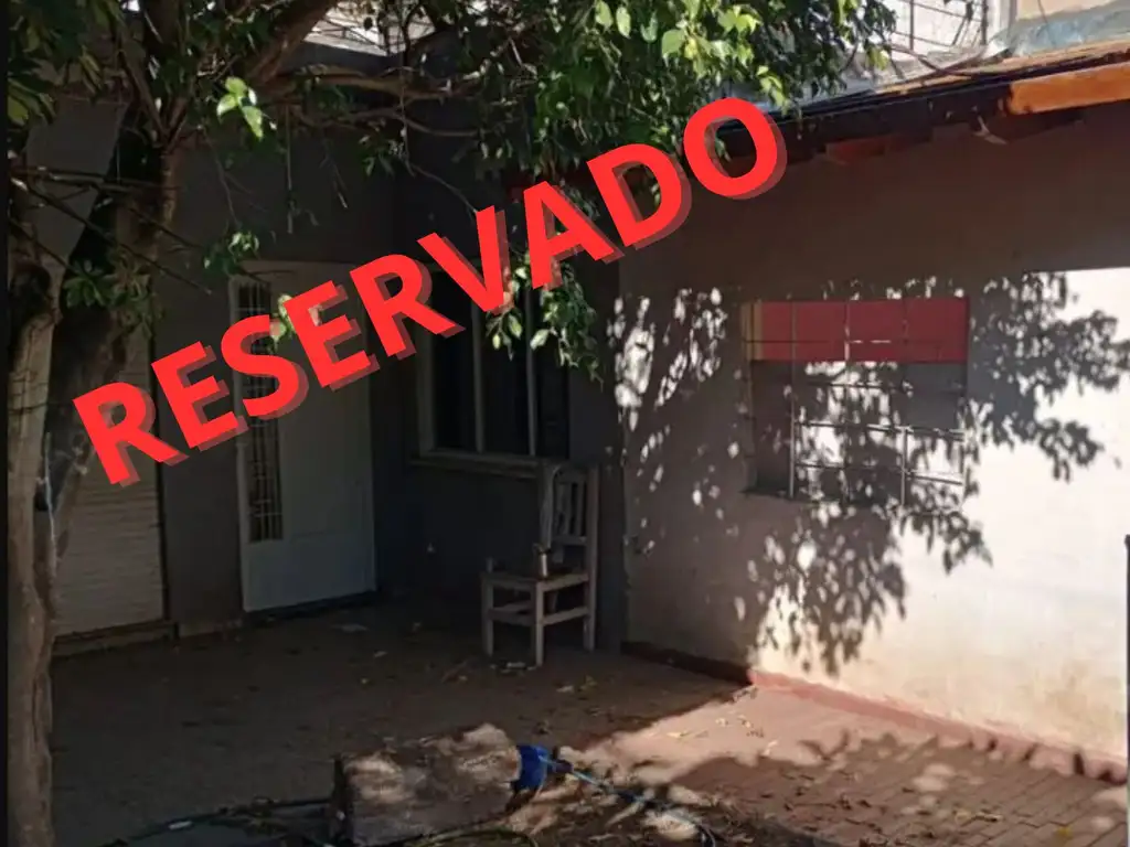 Casa en venta en lote propio con local!