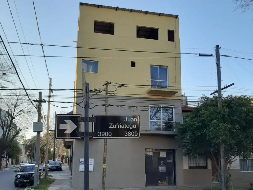 OPORTUNIDAD Complejo de 6 departamentos + terraza- VICENTE LOPEZ