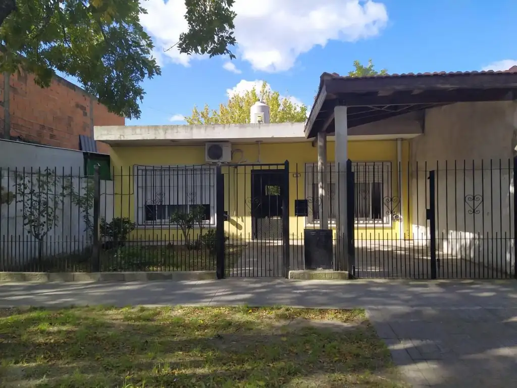 Casa nueva en buena ubicacion sobre muy lindo terreno