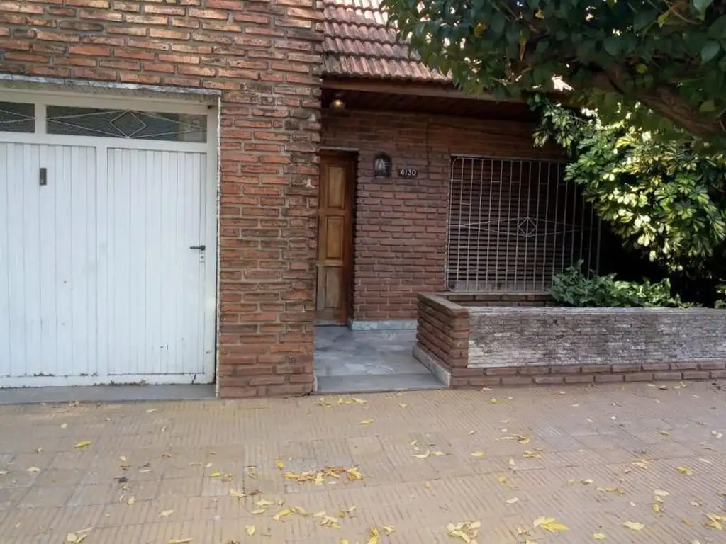 Casa - Venta - Argentina, La Matanza - AMANCIO  ALCORTA 4100