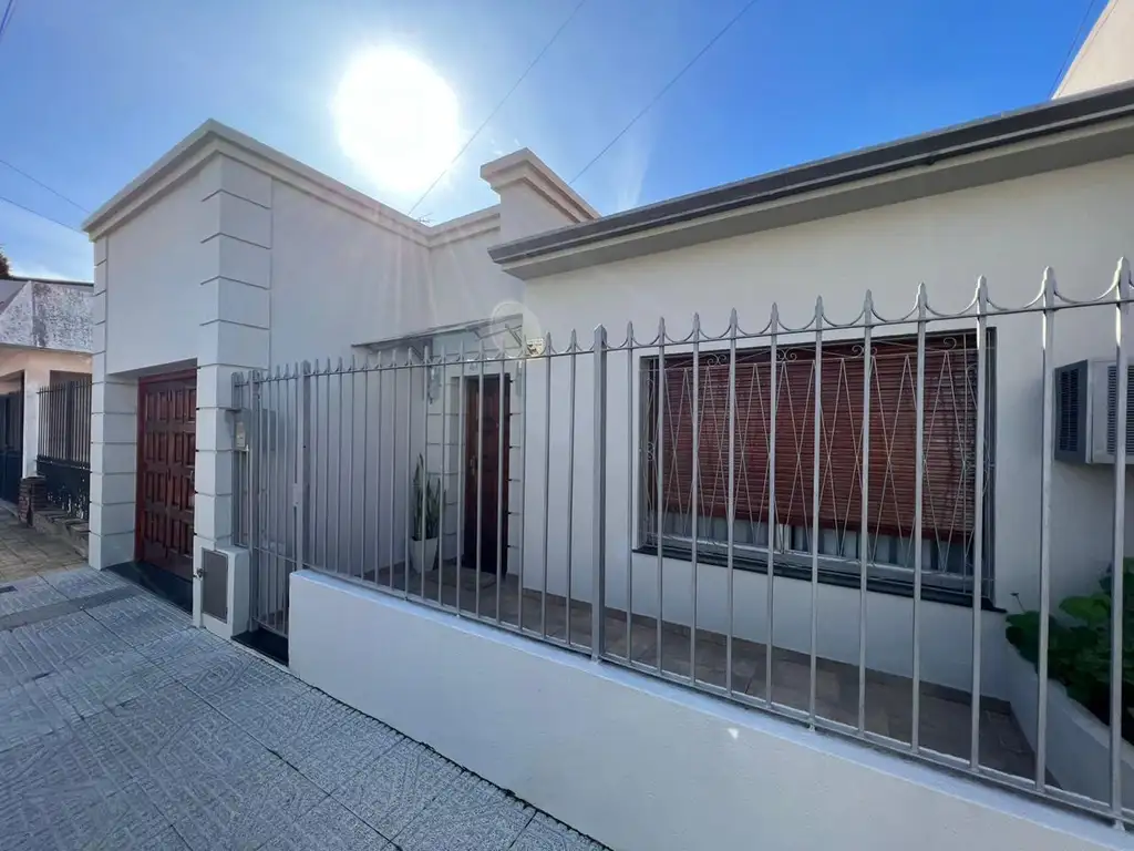 Pasaje Thames 4700, Villa Dominico ¡Tres ambientes en venta!