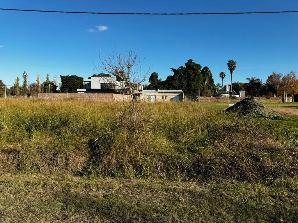 VENTA LOTE BARRIO ESTE