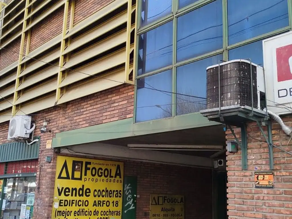 VENTA COCHERA CUBIERTA AVELLANEDA CRUCESITA