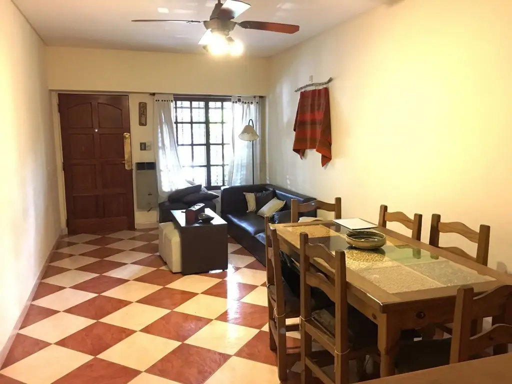 Casa en Venta - 3 ambientes - USD 240.000