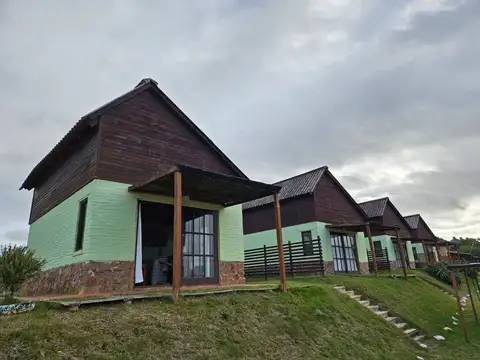 VENTA COMPLEJO DE CABAÑAS EN PUNTA DEL DIABLO