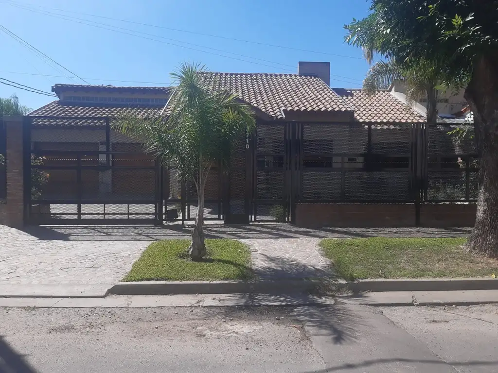 ciudad evita, Chalet venta