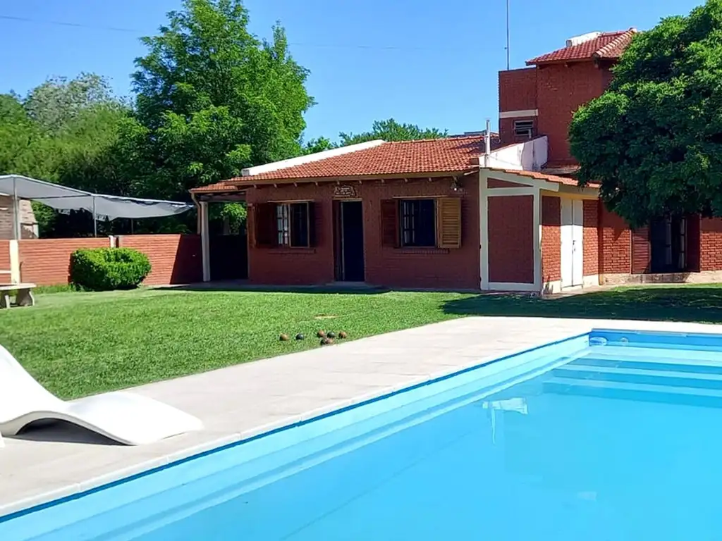 VENTA CASA 5 DORMITORIOS Y PILETA MINA CLAVERO