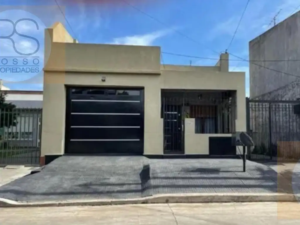 Casa PH 3 Ambientes en venta - Tablada