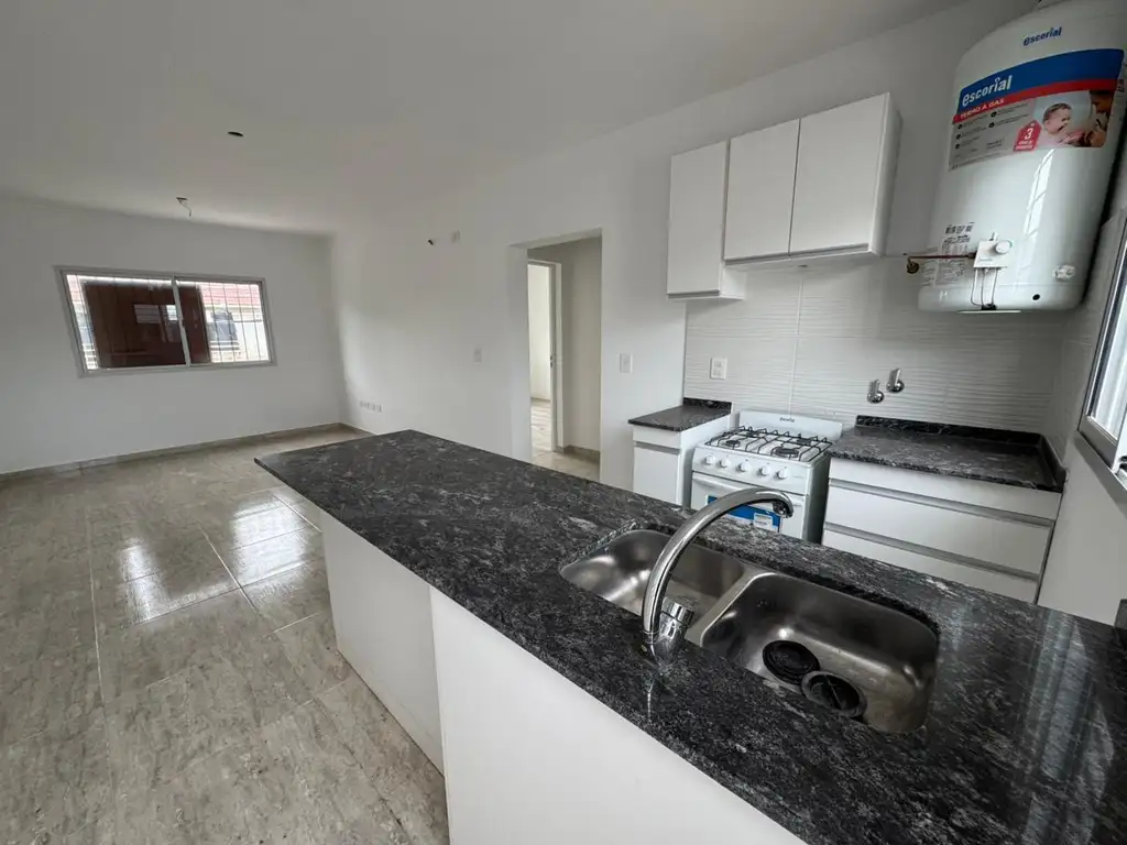 Venta casa Planta alta dos dormitorios Barrio Matheu