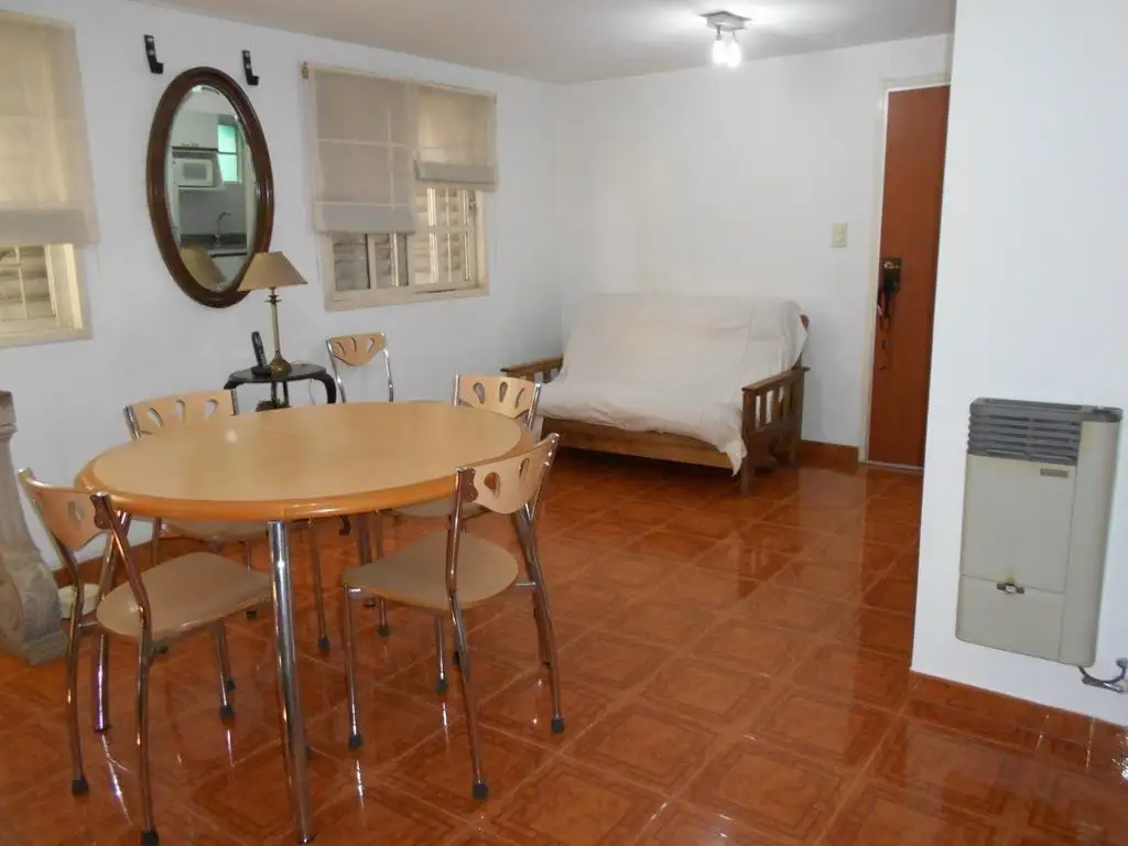 HERMOSO DEPARTAMENTO DE 4 AMBIENTES EN DUPLEX- FRENTE- APTO PROFESIONAL-