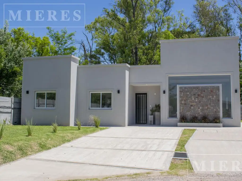 Casa en venta desarrollada en una sola planta en Los Arces, La Cañada de Pilar