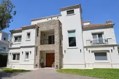 CASA EN VENTA :: CAMPOS DE ALVAREZ :: 6 AMBIENTES