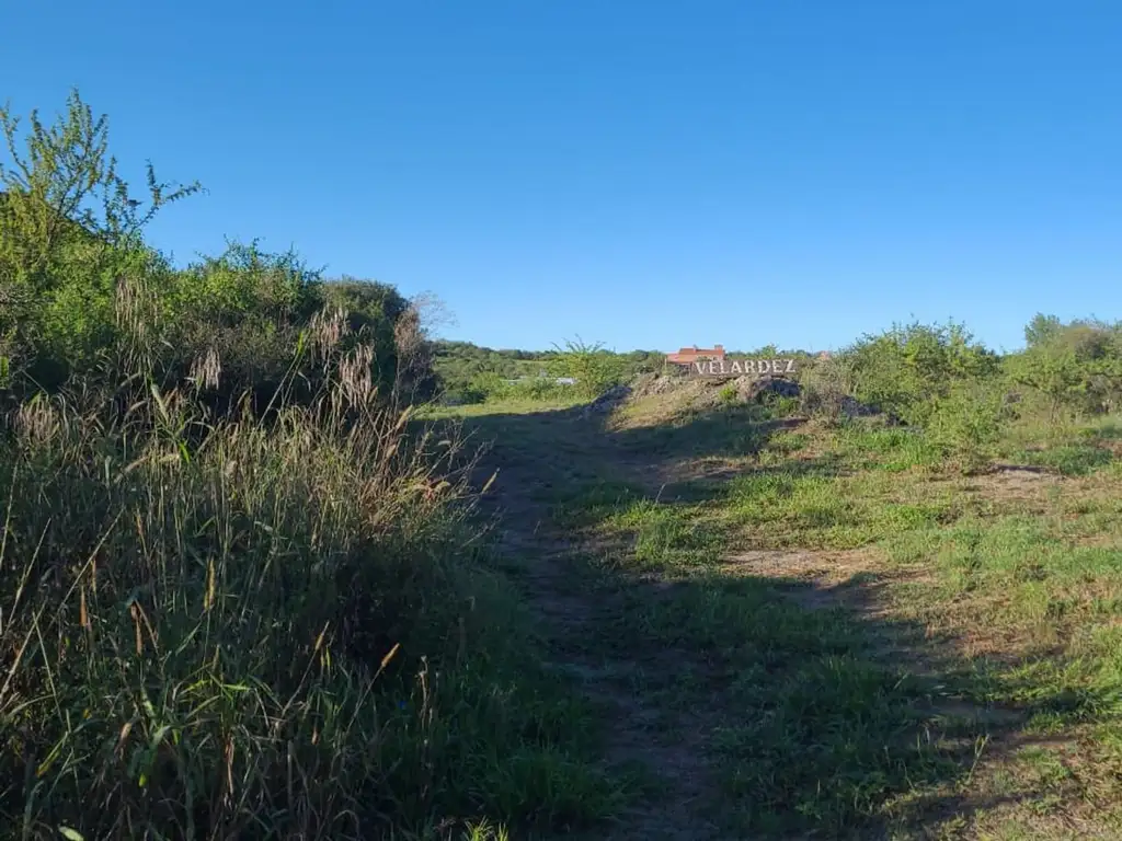 VENTA TERRENO EN LAS VERTIENTES DE LA GRANJA