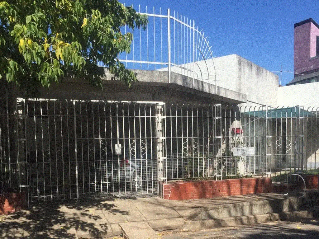CASA CON GARAGE PARQUE Y TERRAZA """ORDEN DE VENDER"""" - Foto 0