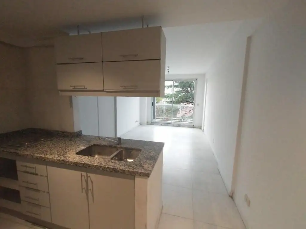 Departamento en Alquiler - $ 65.000