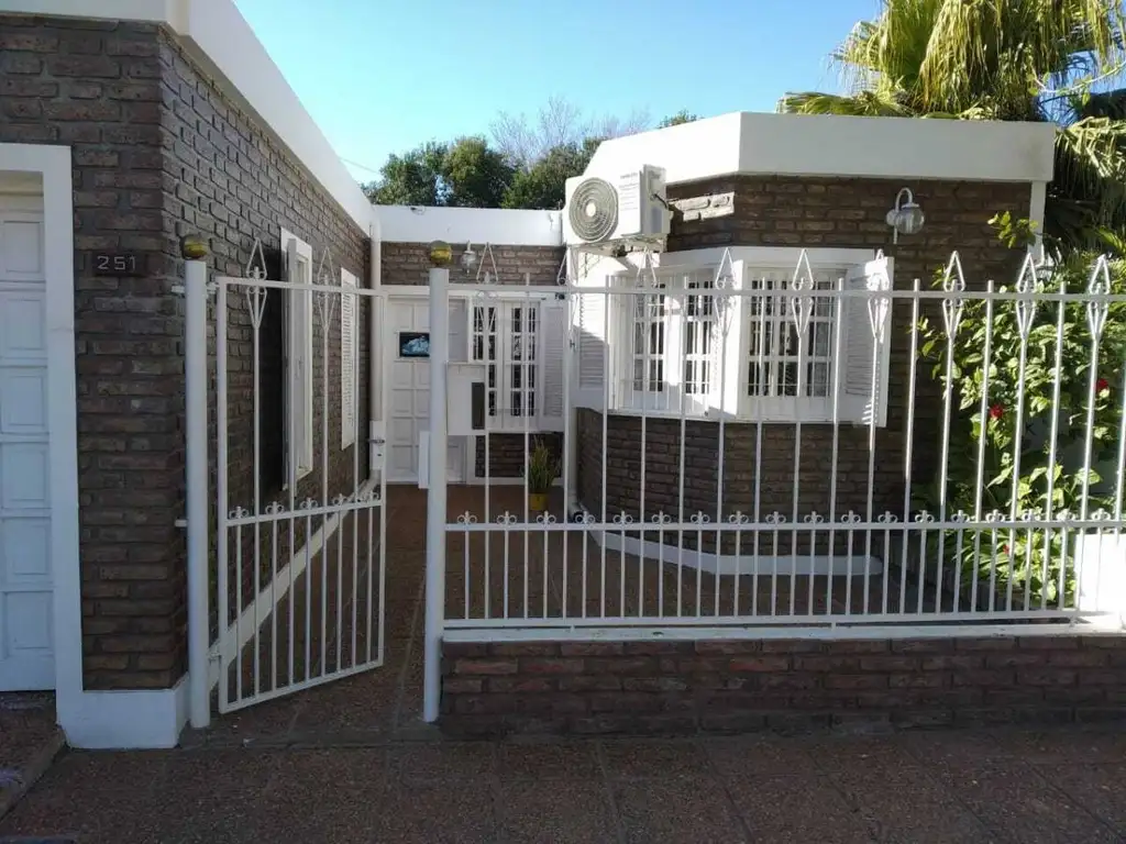 Casa con posibilidad de ampliación en barrio Central Córdoba