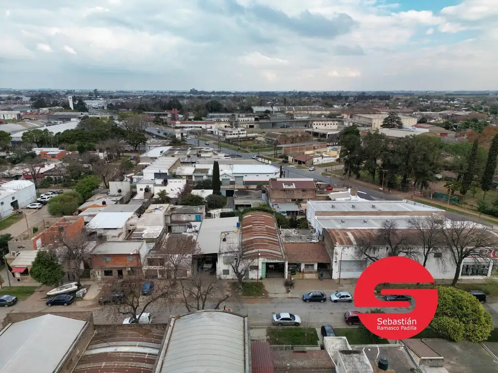 Galpón en  Villa Gobernador Gálvez Venta excelente ubicación