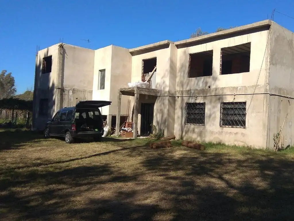 Casa en venta - 5 Dormitorios 4 Baños - 4.000Mts2 - Villa Rosa, Pilar