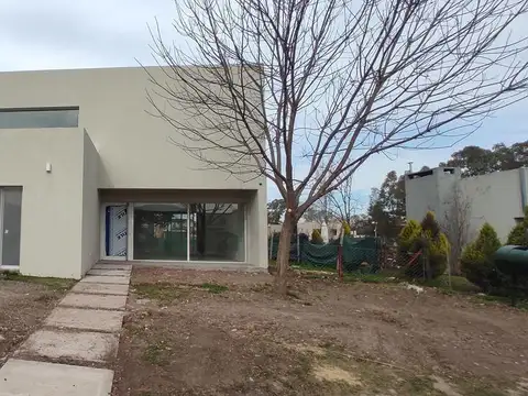 Casa - Santa Guadalupe - Foto 0