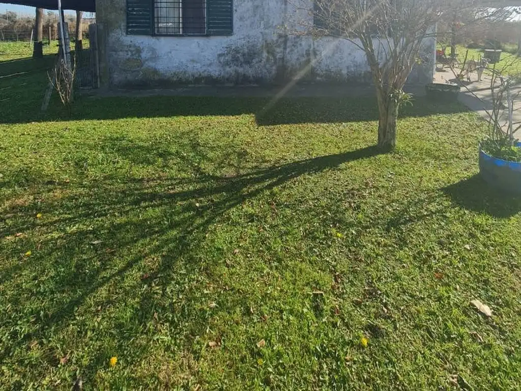 Casa en venta , barrio Urioste, Marcos Paz.