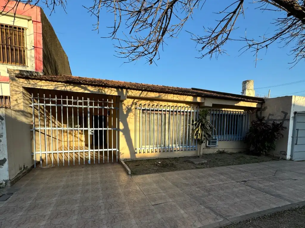 Casa en venta de 2 dormitorios c/ cochera en Macrocentro