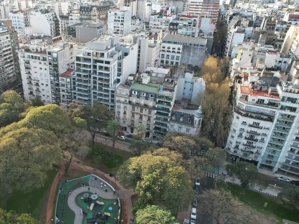 Departamento venta 4 ambientes   dependencia y 2 cocheras OM Recoleta - a estrenar