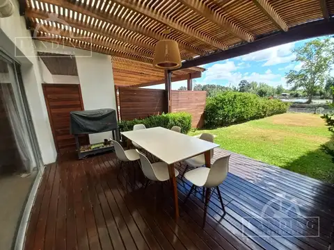 Super Oportunidad! Departamento en duplex con jardin al río Luján