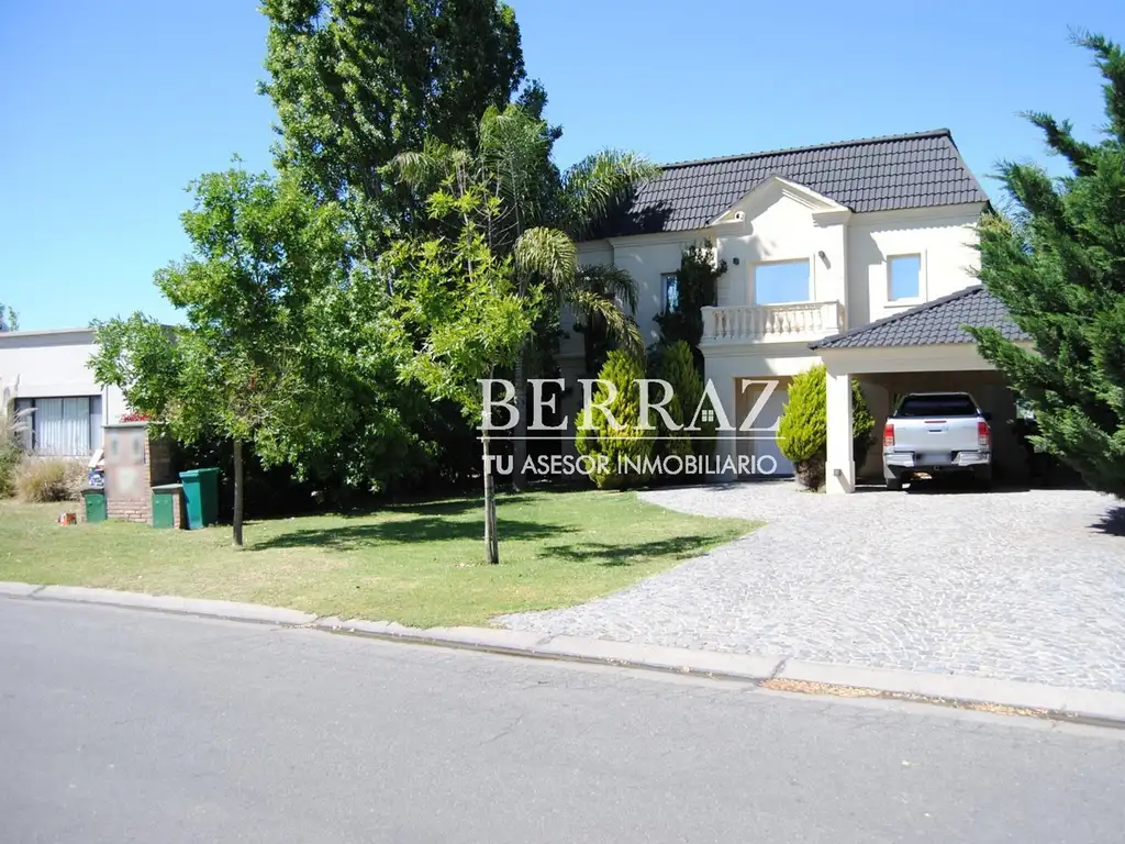 Casa a la laguna en Alquiler Anual San Francisco Villanueva lote de 1200 m2