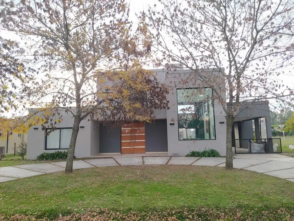 Casa  en Venta en El Nacional country club de campo, General Rodríguez