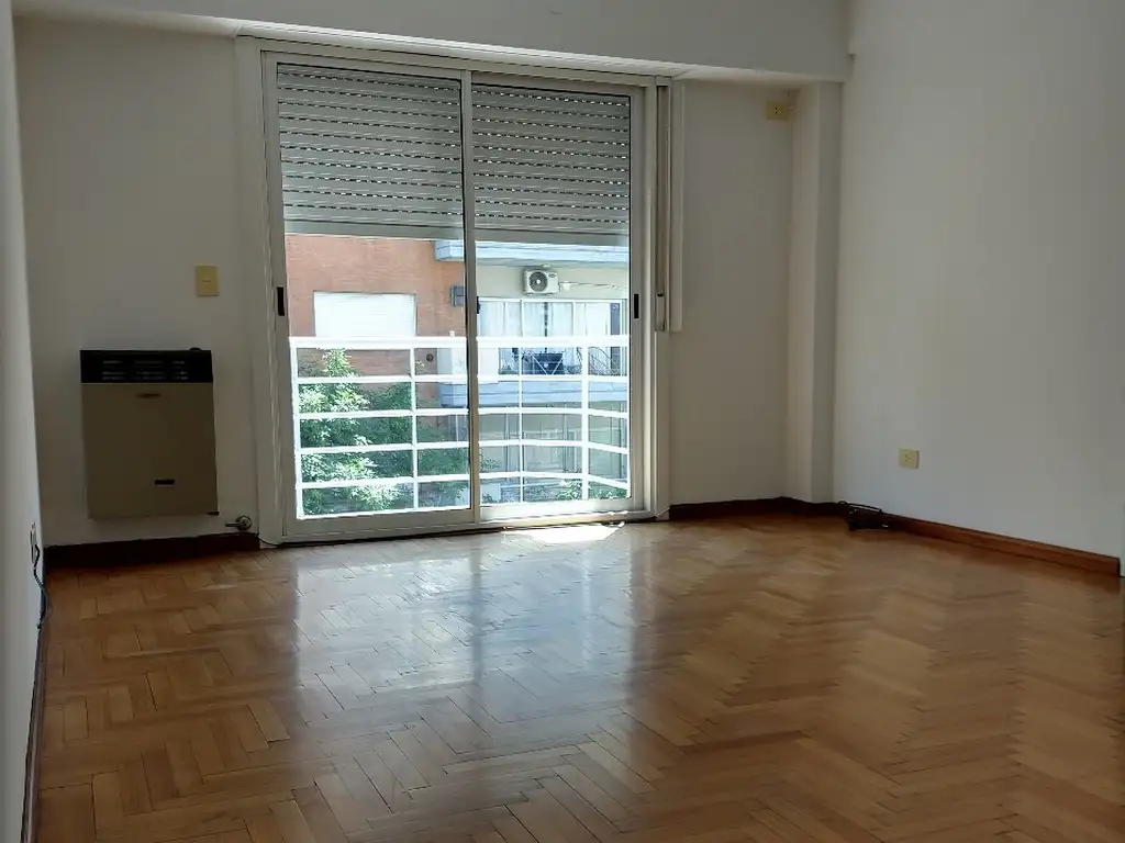 DEPARTAMENTO EN ALQUILER EN  ALMAGRO NORTE-ALMAGRO GALLO AL 900 ESQUINA AV. CÓRDOBA