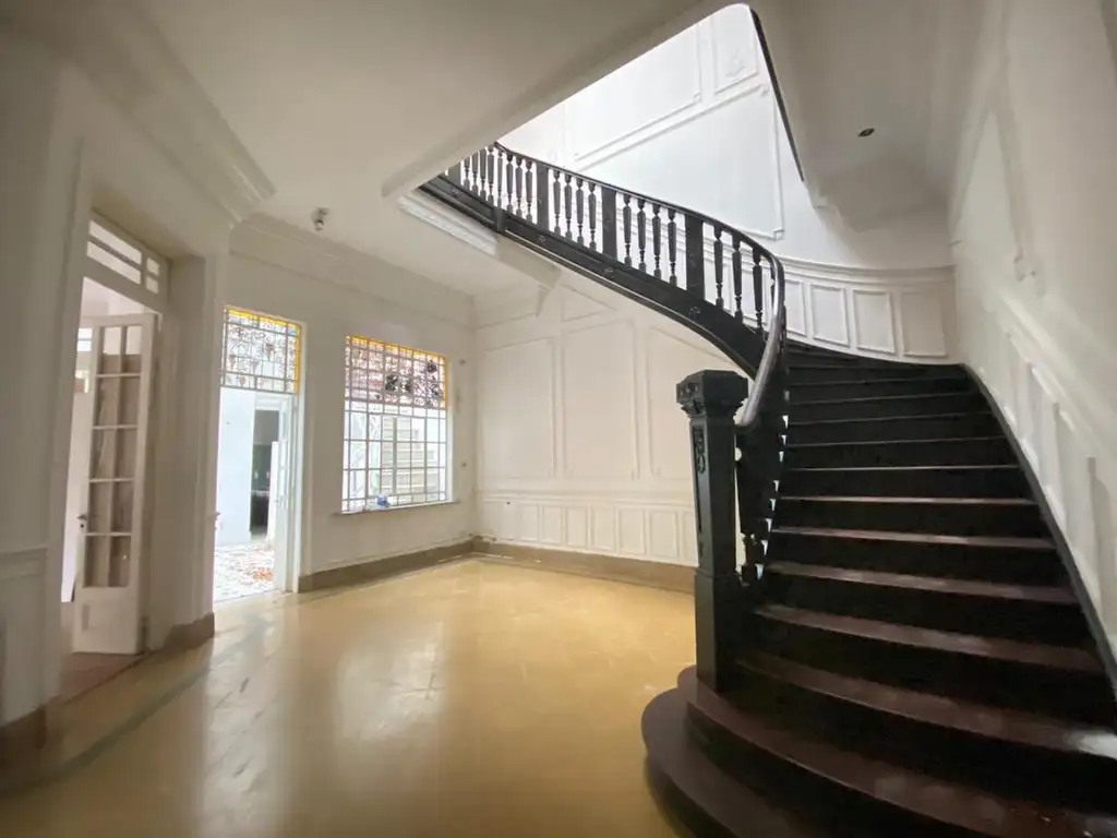 Petit Hotel en Palermo Viejo en VENTA  - Palacio estilo francés, propiedad única