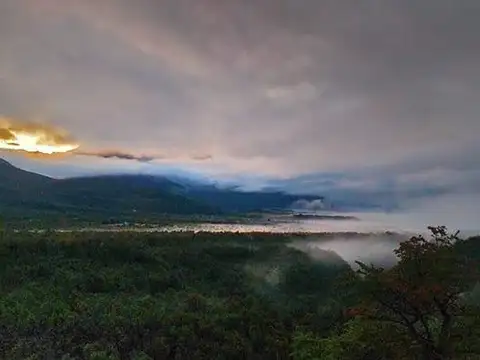 Campo 92 ha - Frente al Parque Nacional Los Alerces