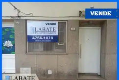 PH en venta en zona residencial de Carapachay, 3 ambientes con patio