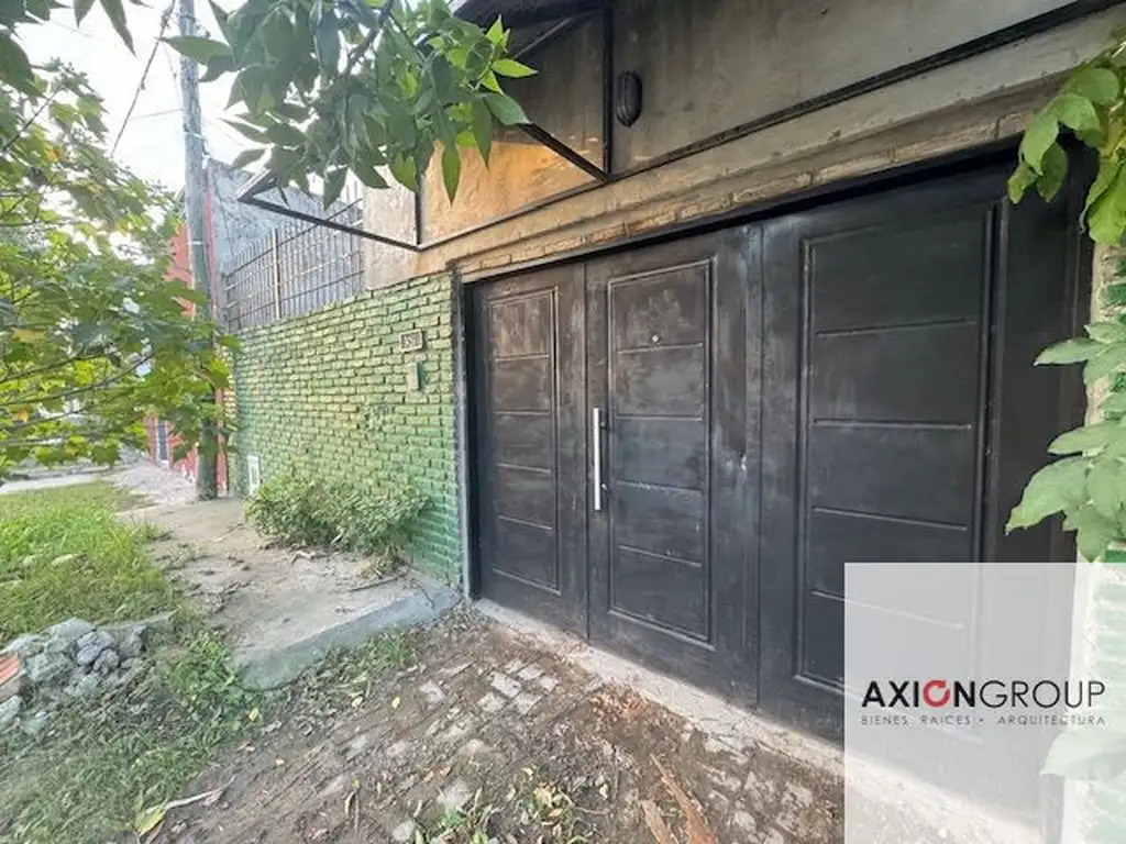 Casa en venta de 2 dormitorios c/ cochera en Berisso