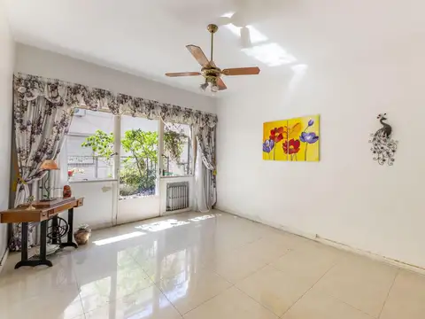 Venta Departamento 4amb contrafrente luminoso en Villa Urquiza.