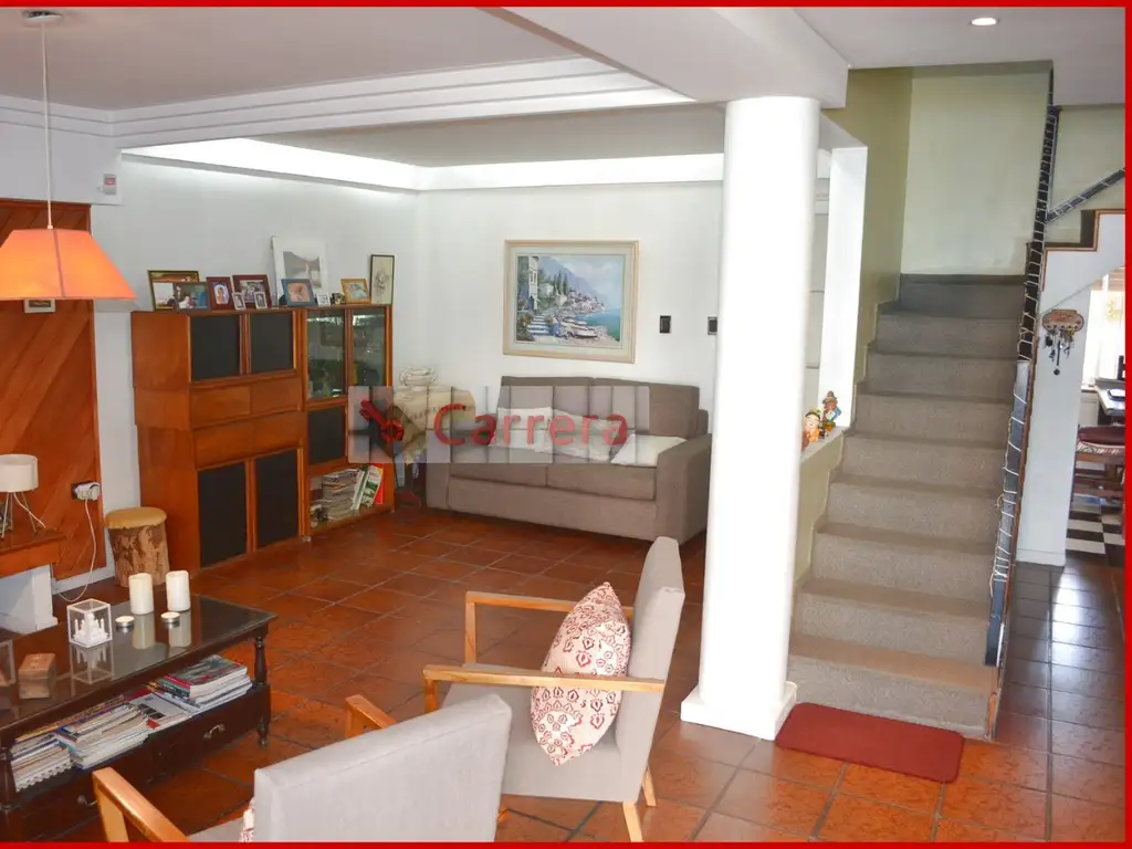 CASA 5 AMB en VENTA en San Andres BS AS