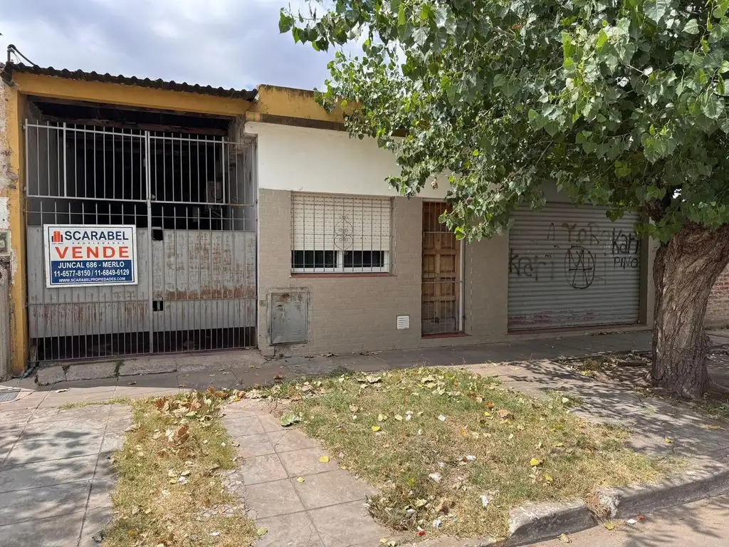 EN VENTA CASA 3 AMBIENTES CON LOCAL Y DEPARTAMENTO