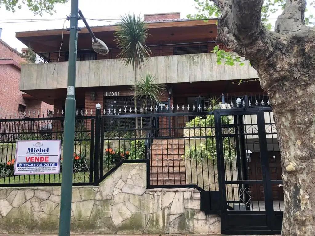 VENTA DE CHALET EN AVENIDA LIBERTADOR 17500 -BECCAR