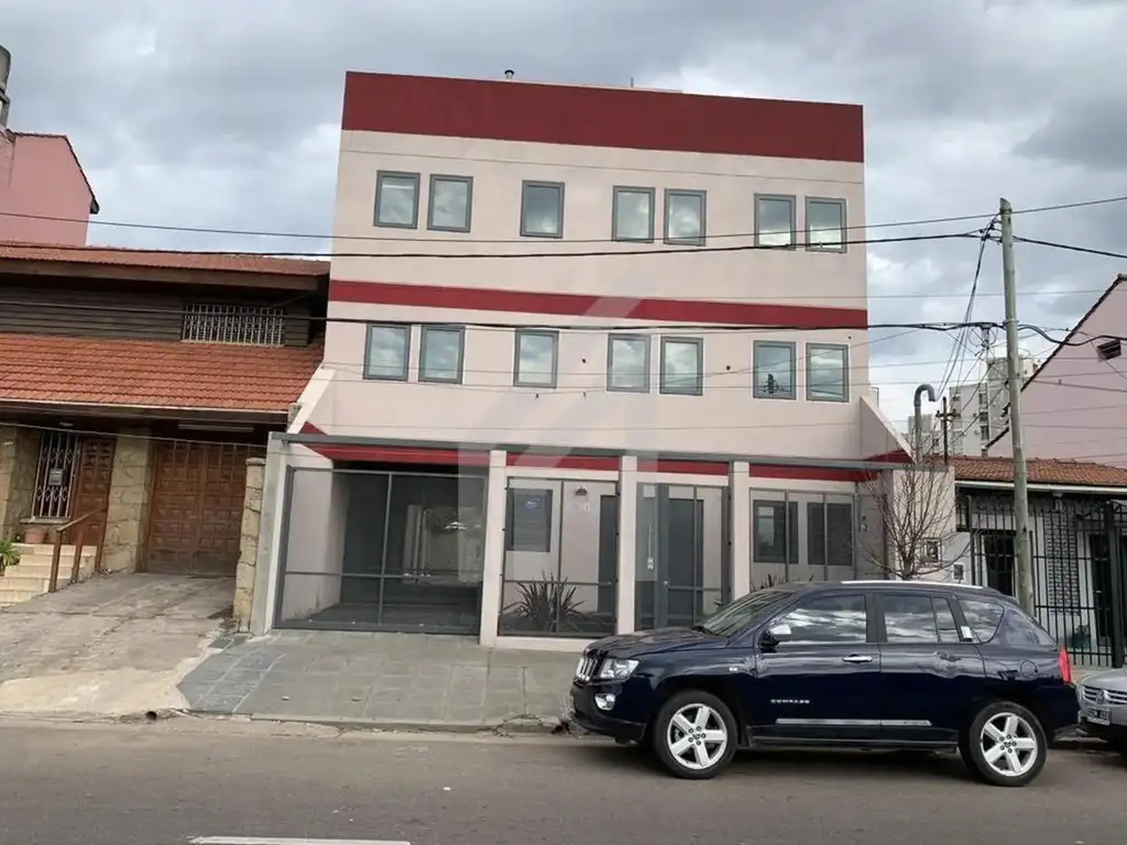 Edificio en venta - Martinez - Lote propio. 390 m2 - Frente a Unicenter.