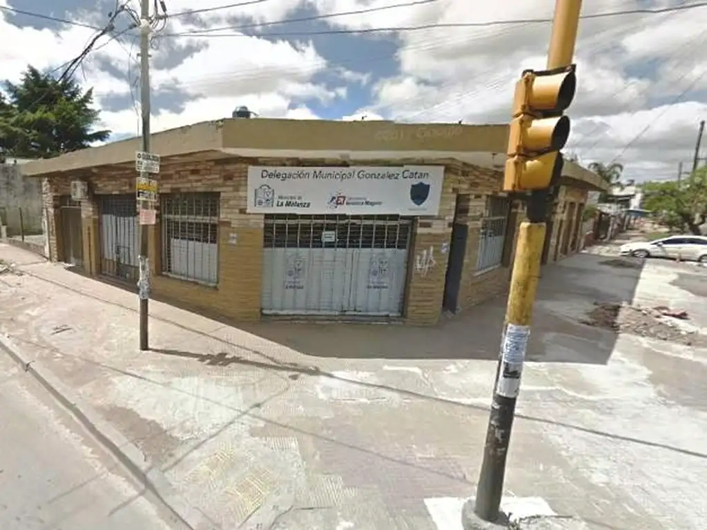 *ESQUINA COMERCIAL *6 LOCALES  *379 MTS 2 CUBIERTOS  *SOBRE RUTA 21  *VENTA EN BLOCK *IDEAL INVERSOR