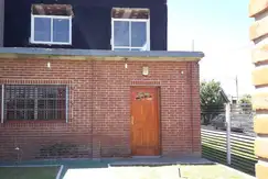 Casa y terreno en venta - 4 dormitorios 1 baño - 465mts2 - La Plata