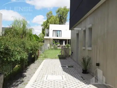 Casa en Venta con cochera