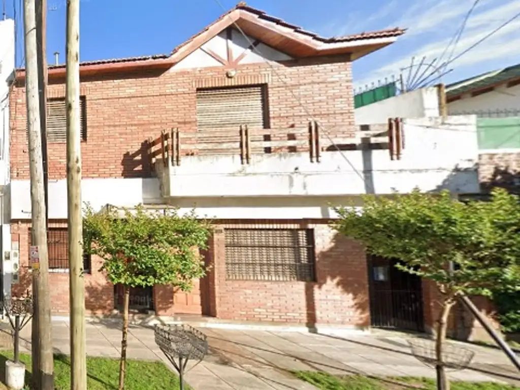 VENTA PH 4 AMBIENTES, EN WILDE LISTO PARA HABITAR