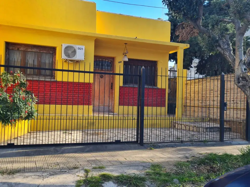 CASA EN VENTA  ESTILO AMERICANA