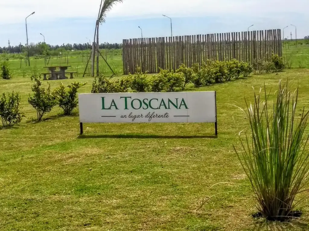 VENTA TERRENO EN LA TOSCANA, PIÑERO