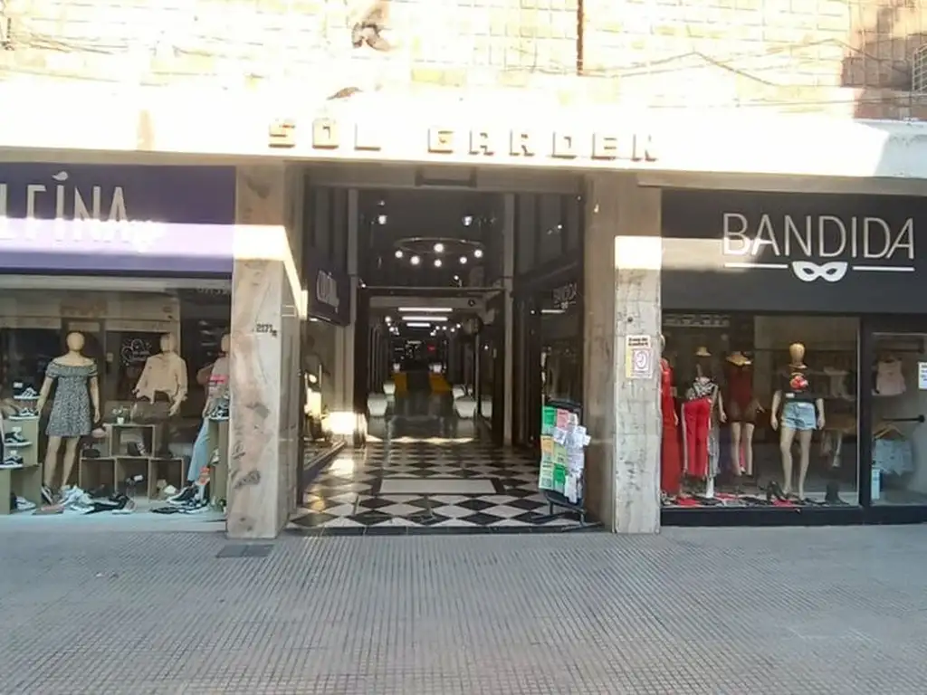 SE VENDE LOCAL EN PEATONAL SAN MARTÍN