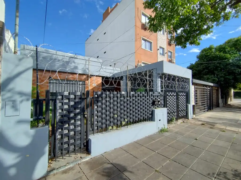 VENTA DE CASA 3 AMBIENTES