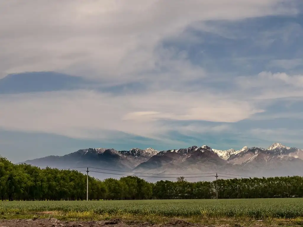 Lotes en venta en condominio residencial Tunuyán Mendoza maravillosas vistas oportunidad