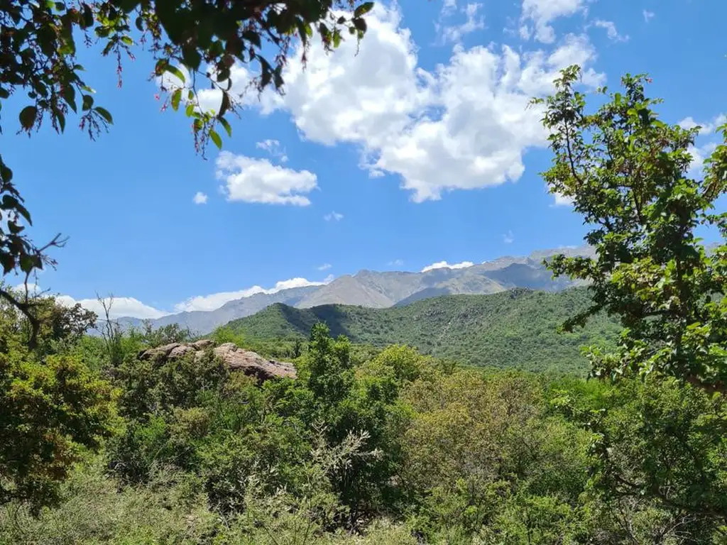 Terreno en  Las Chacras - Villa de las Rosas